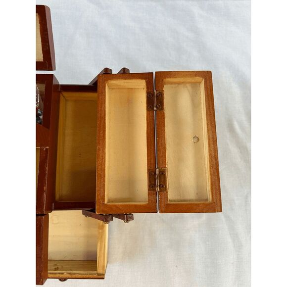 Vintage Wooden Singer Accordion Sewing/Notion Box, Small, Keepsake Organizer - Picture 16 of 16